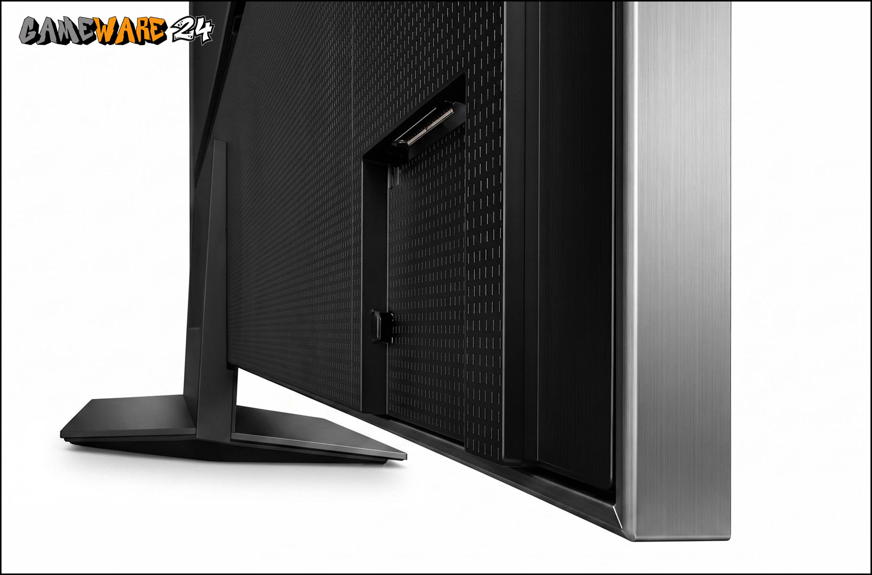 Auch von der Seite wirkt der GMR65R95H elegant. Der gebürstete Edelstahlrahmen ist jedoch recht empfindlich.