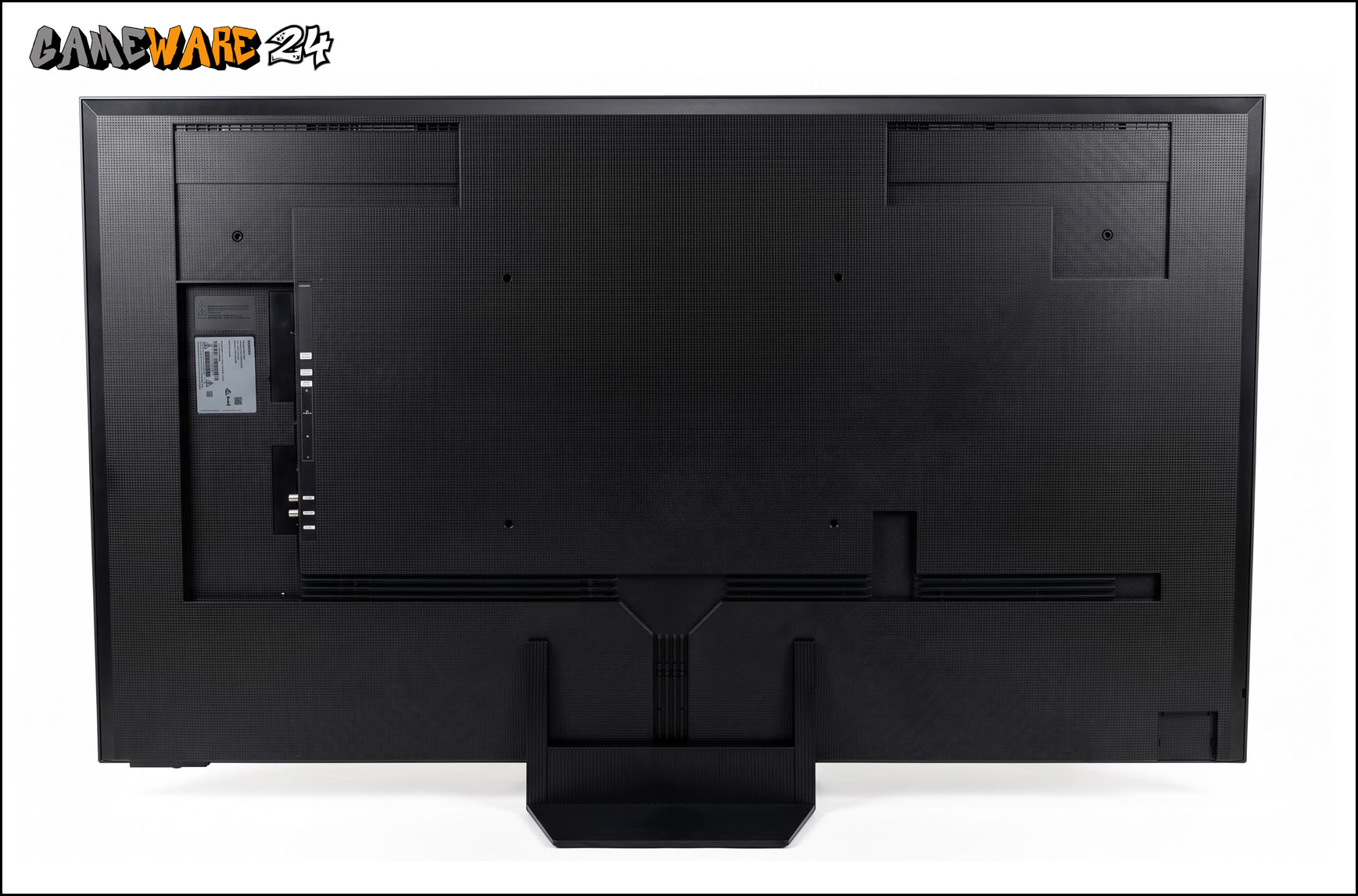 Auch die Rückseite des Samsung R95H wirkt ansprechend.