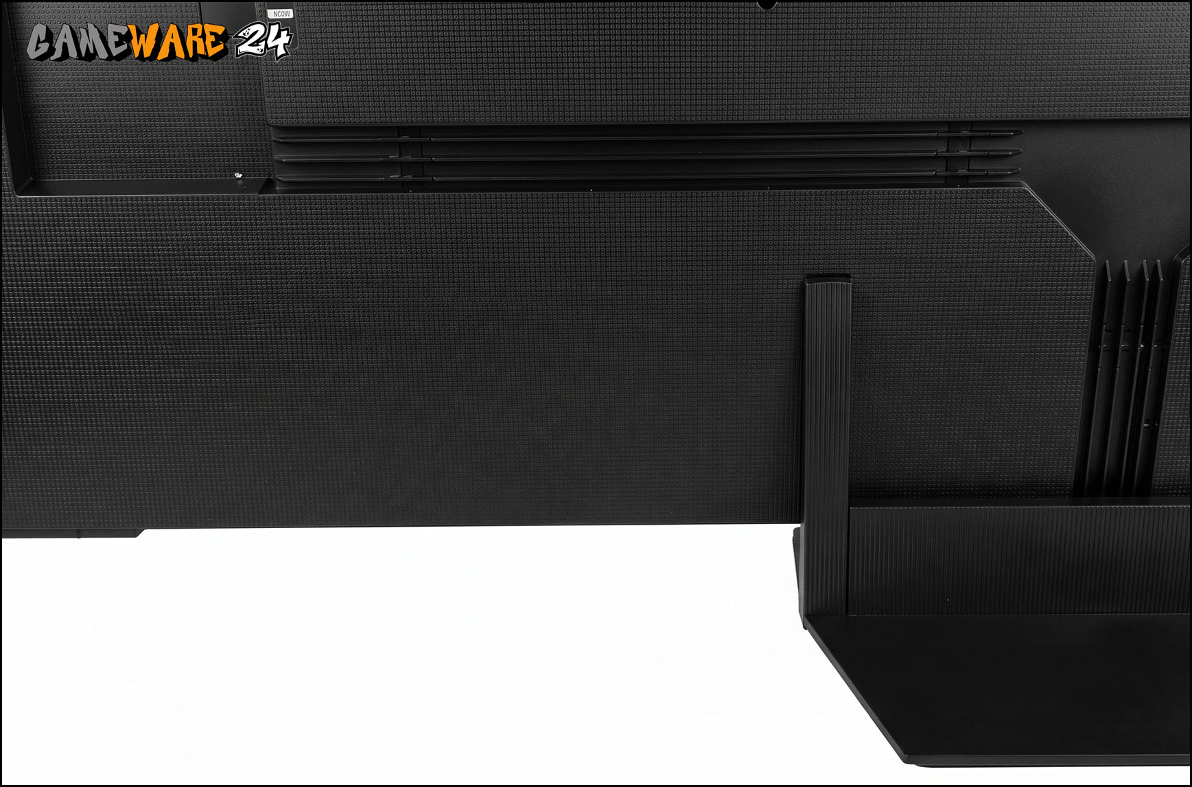 Die eingelassenen Kabelkanäle sorgen für eine aufgeräumte Optik.