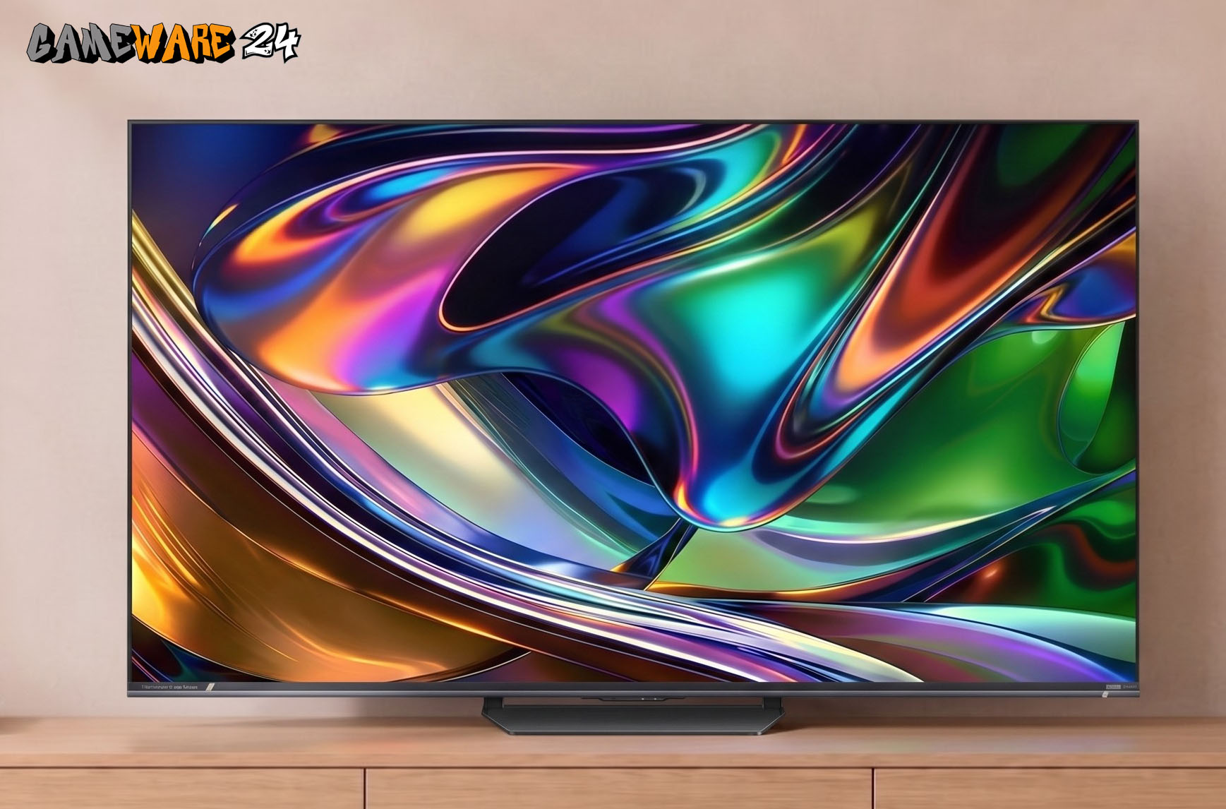 Der Hisense 65UR8DS präsentiert ein farbenprächtiges, lebendiges Testbild auf seinem RGB MiniLED-Display, stilvoll platziert auf einem Holz-Sideboard.